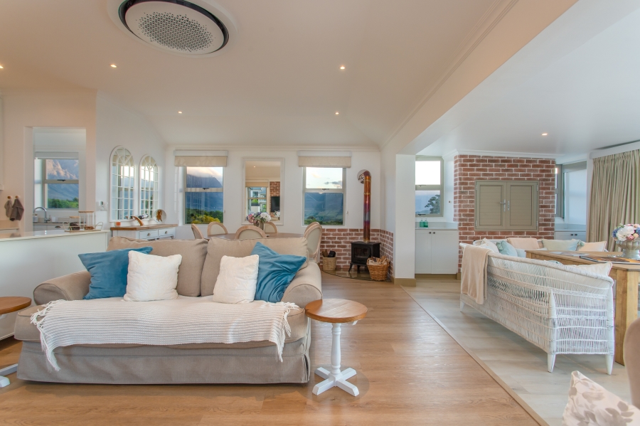 2 Bedroom Property for Sale in Franschhoek Western Cape